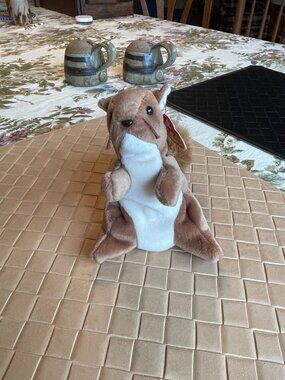 Vintage 1996 TY Beanie Baby Nuts the Squirrel Never Used